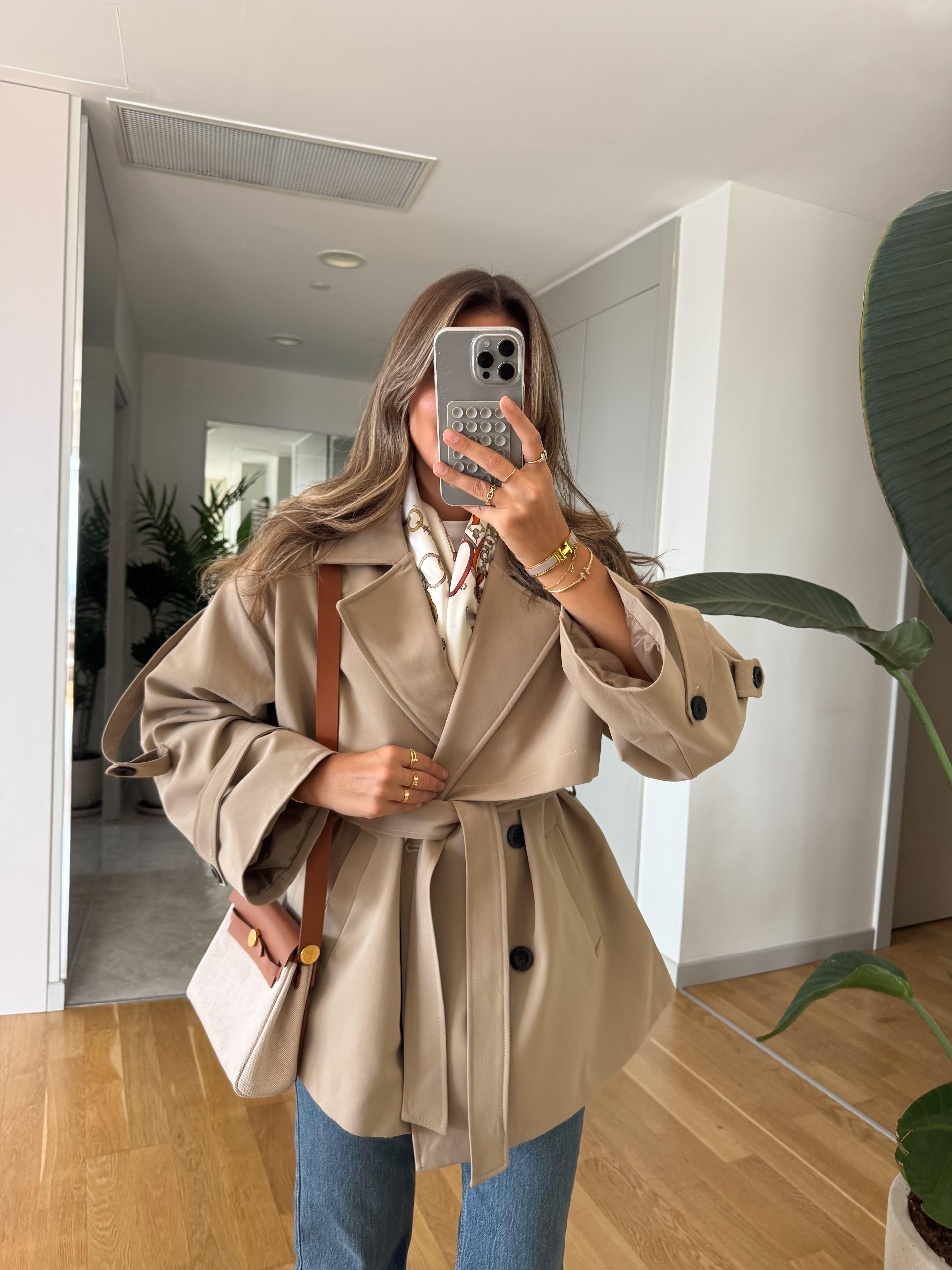 Gabardina corta camel