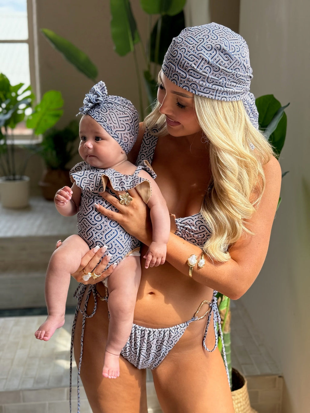 MINI TURBANTE CON VOLANTES ST. TROPEZ