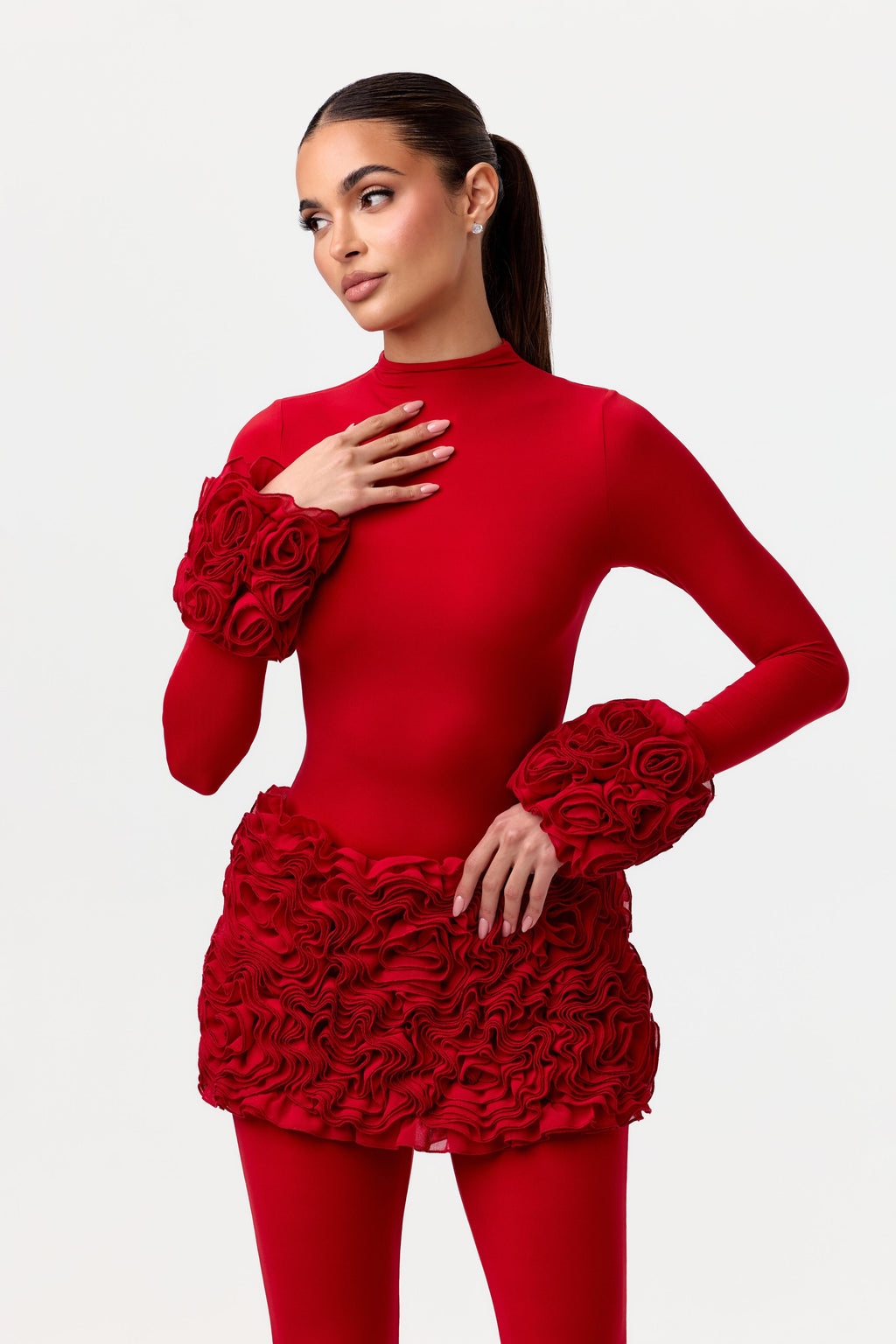 Decorative cuff with ruffles