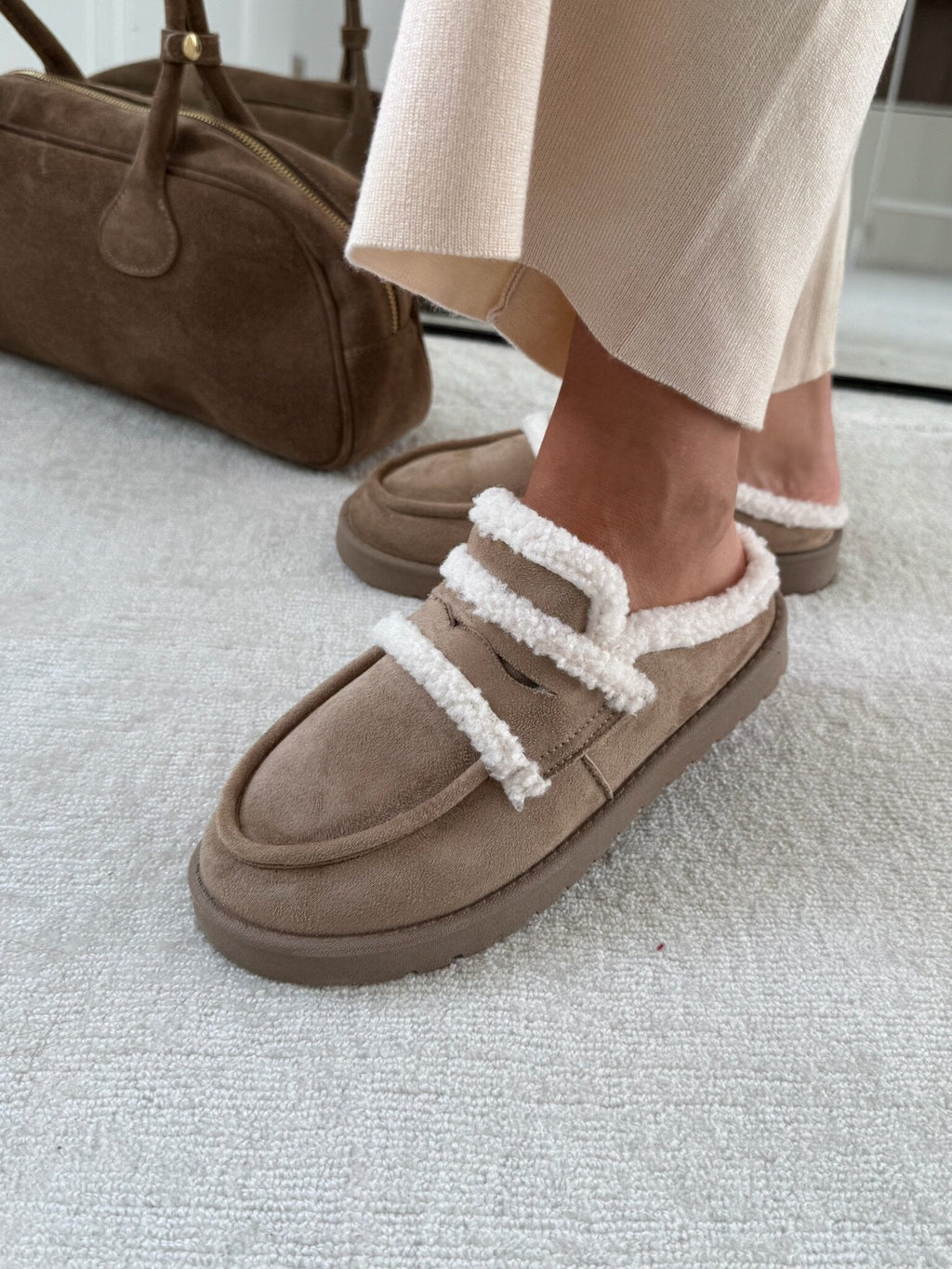 Mule slippers suede insulated