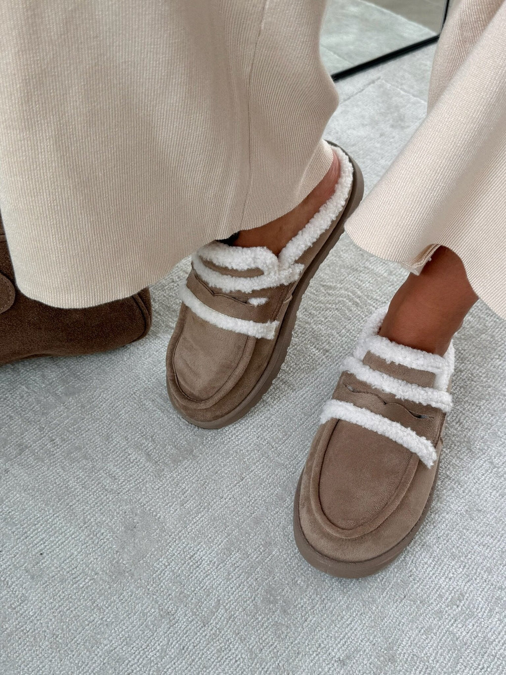 Mule slippers suede insulated