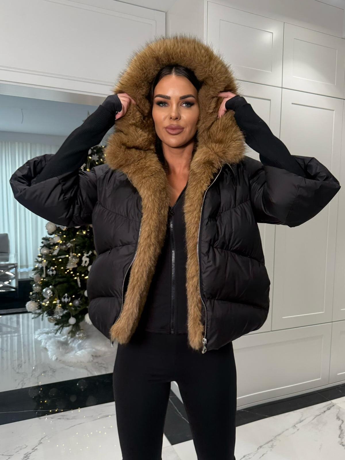 Chaqueta Kame short negro-carmel