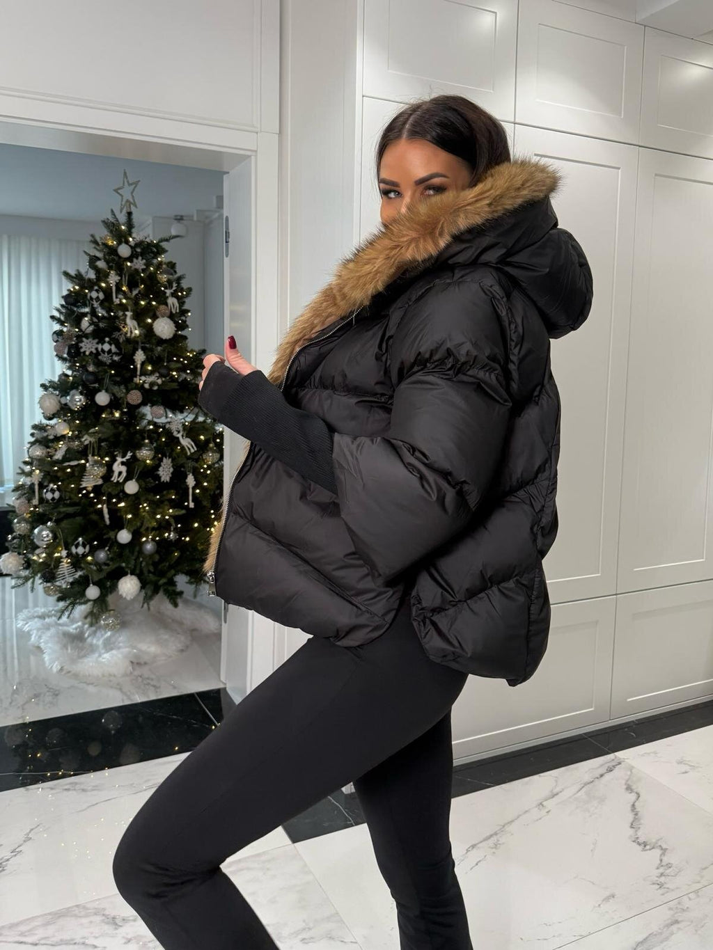 Chaqueta Kame short negro-carmel